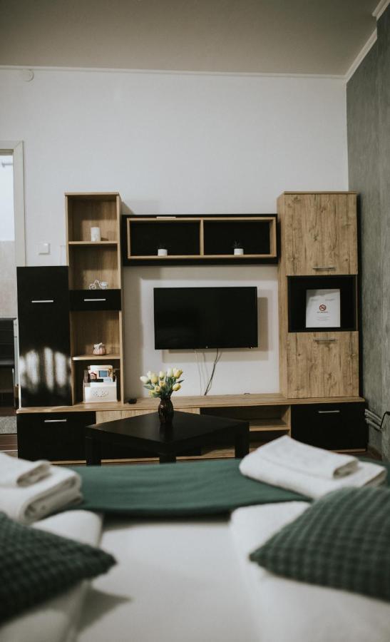 Mateas Apartament Apartman Nagyvárad Kültér fotó