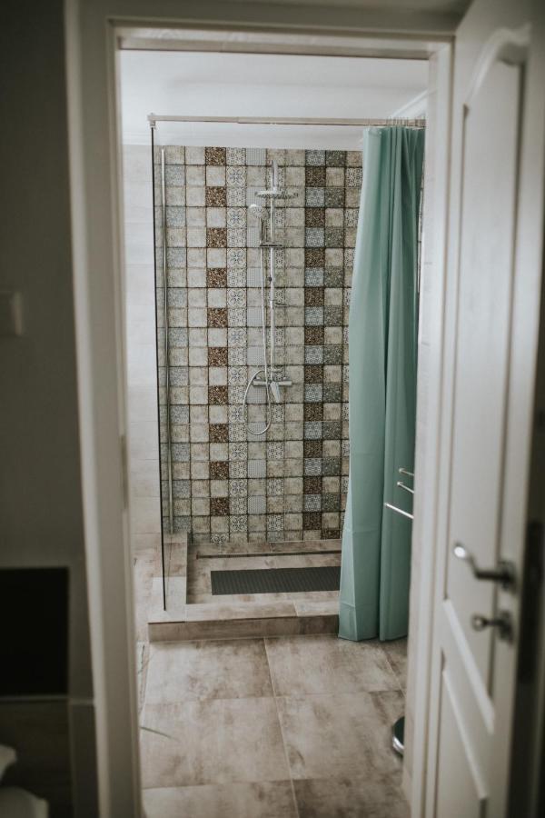Mateas Apartament Apartman Nagyvárad Kültér fotó