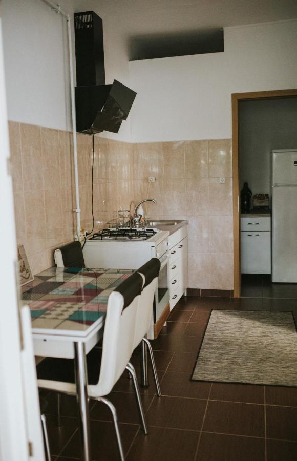 Mateas Apartament Apartman Nagyvárad Kültér fotó
