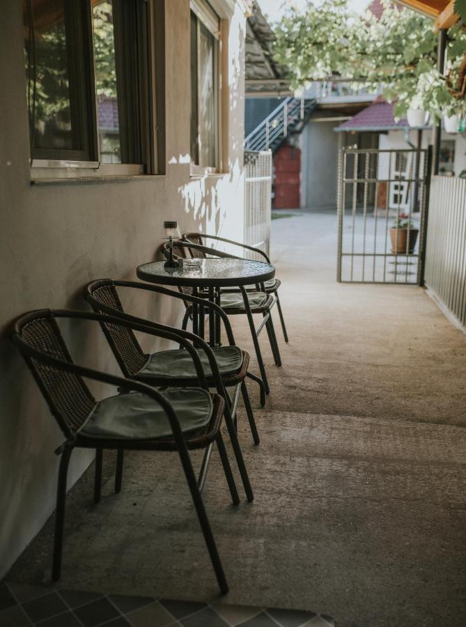 Mateas Apartament Apartman Nagyvárad Kültér fotó